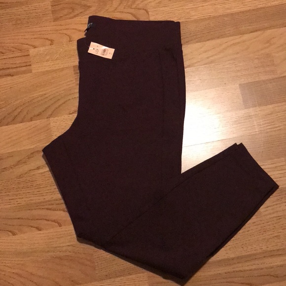 NWT Loft Capris - Picture 6 of 6